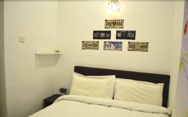 H & H Guesthouse 1 - photo 3