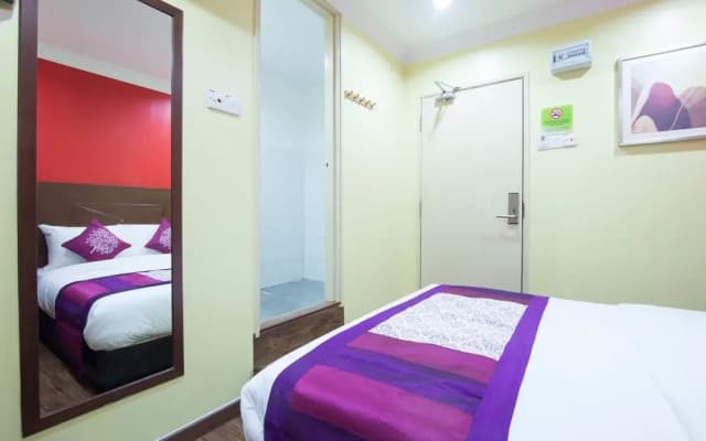 OYO 308 Hotel Sunjoy 9 - photo 5