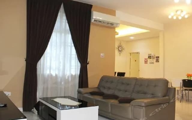 Bukit Indah Guesthouse - photo 3