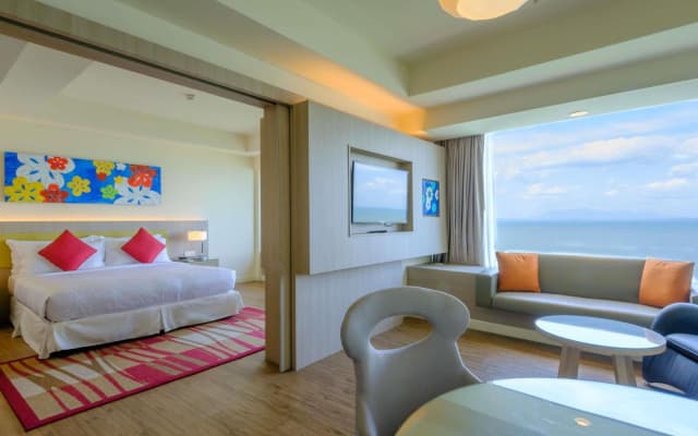 Mercure Penang Beach - photo 4