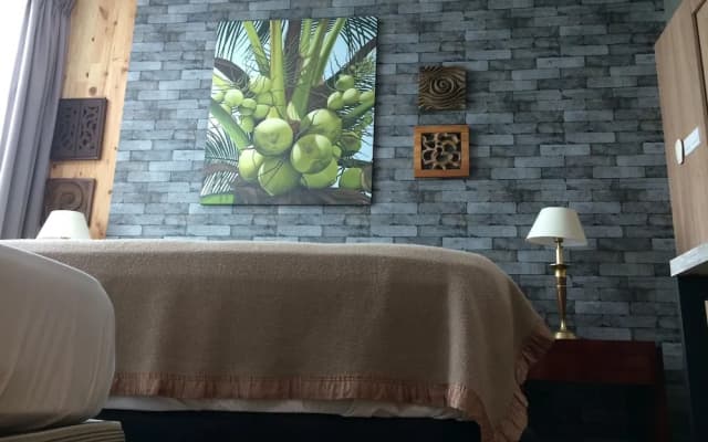 Lawang Suite Apartment With Balcony - photo 5