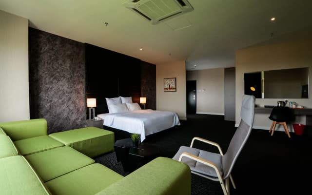 Lax Boutique Hotel - photo 4