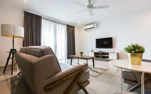 Spacious Seaview Suite - photo 3