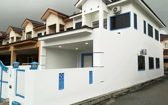 Santorini 4 Bedrooms Full Air Cond Entire Home - photo 2