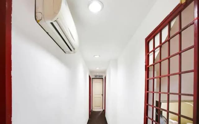 OYO 89639 1st Inn Hotel, Seksyen 20 - photo 3