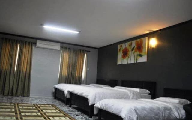 Saf Inn - photo 2