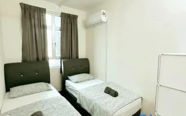 TuR16-10pax-4room1living-SPICE Stadium-1minFoodCourt-5minit Airport - photo 3
