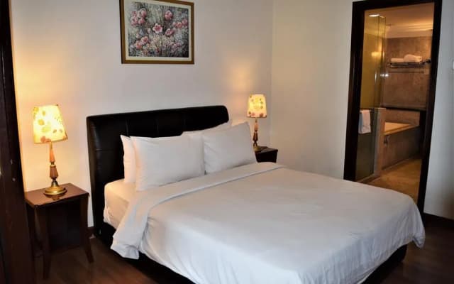 NS Golden Green Serviced Suite @ Times Square - photo 2