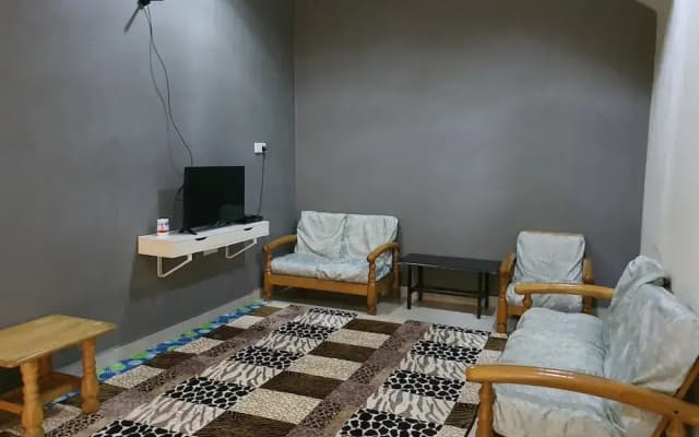 OYO HOME 90280 Darussalam Homestay - photo 3