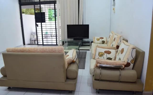ECO93 Vacation Home Lunas - photo 4