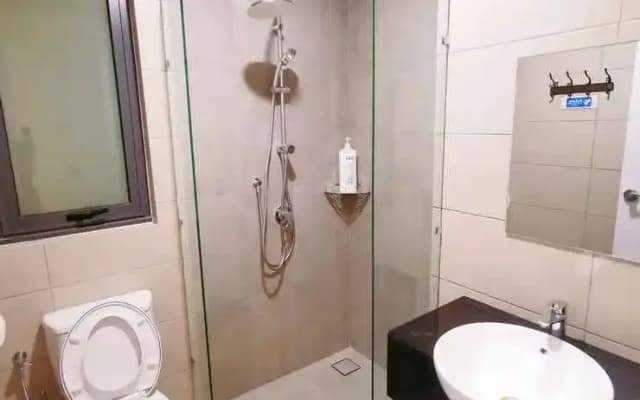 Legoland -3mins Drive -Happy Family Suite-kids friendly with Wifi and Pool Garden view. - photo 2
