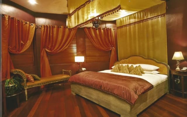 Indulgence Restaurant & Living - photo 3