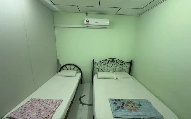OYO 90881 Top Star Hotel - photo 3