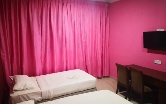 Heritage Bay Hotel @ Stulang Laut - photo 4