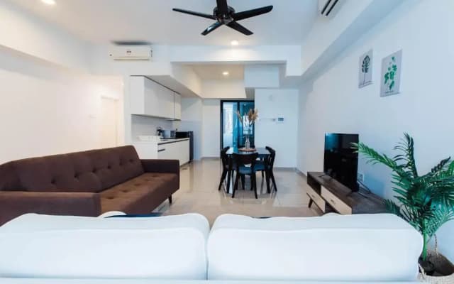 Cozy Homestay with WiFi @Encorp Strand Mall @Alpha IVF - photo 4