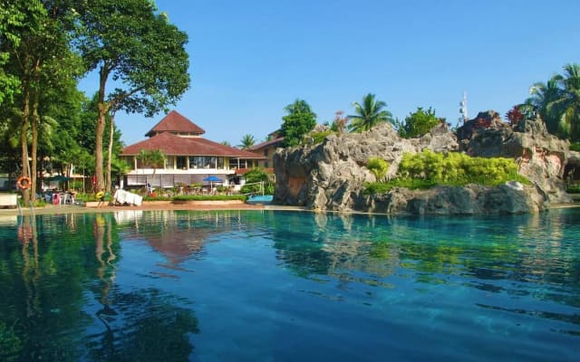 Legend Cherating Beach Resort - photo 3