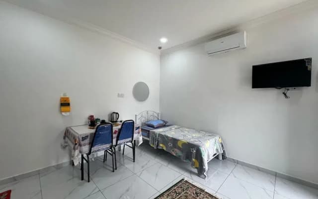 Capital O 91117 Noor Room Stay - photo 5