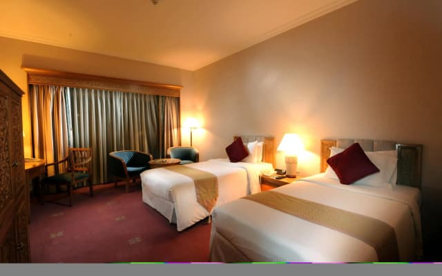 Puteri Wing, Riverside Majestic Hotel - photo 3