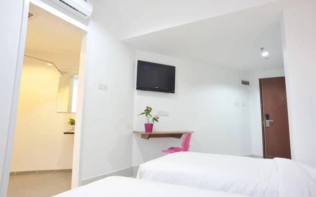V Hotel - photo 4