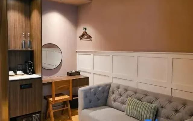 The Palm Suite At Lava Mansion - photo 2