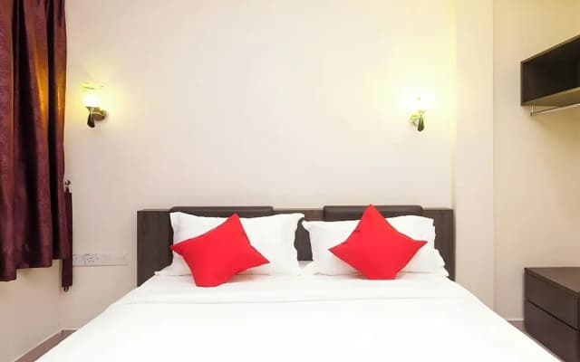 T P Hotel - photo 3