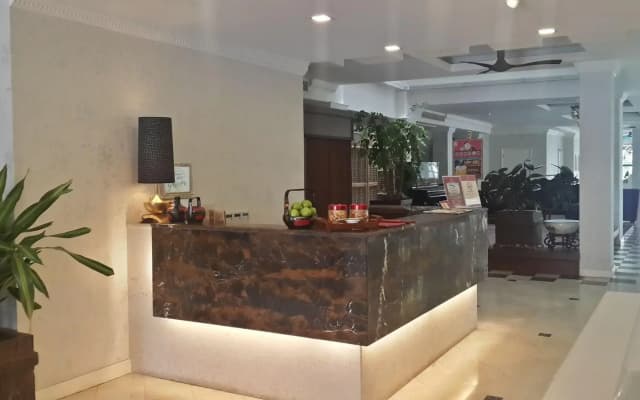 RC Hotel - photo 2