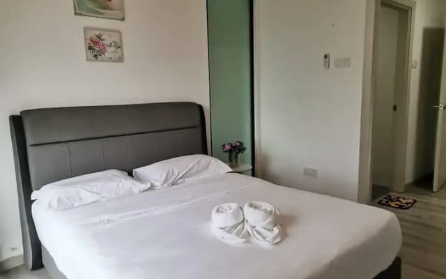 City View Southkey 2BR2FREE 18F By Natol - photo 4