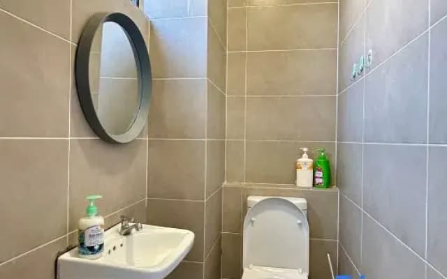 D’pristine 4 bedroom 1725 opp legoland and medini - photo 3