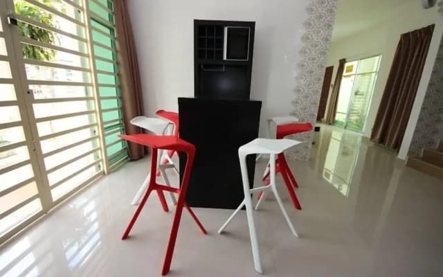 Felicia Home - photo 2