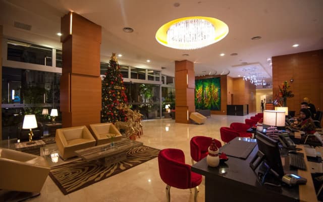 The Waterfront Hotel - photo 2