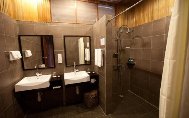 Pom Pom Island Resort - photo 4