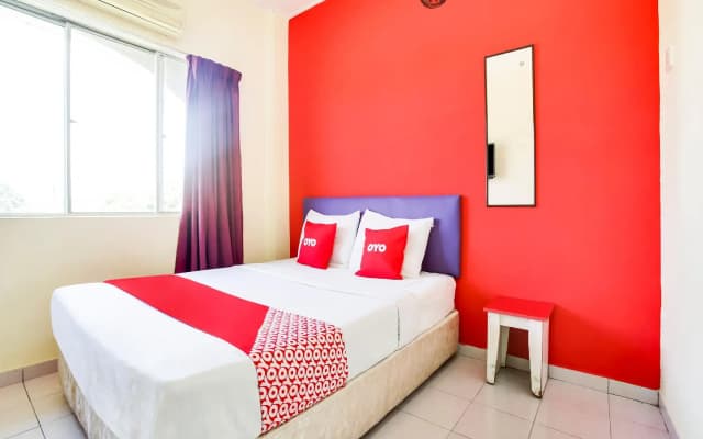 OYO 89615 T Family Hotel - photo 2