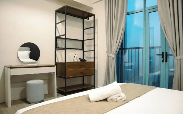 Homesuite' Home at Bay Suites - photo 3