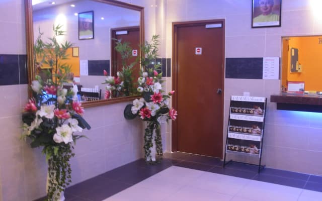 Highway Times Inn - photo 2