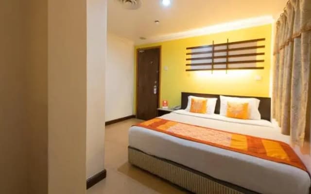 OYO 122 Hotel Chinatown 2 - photo 4