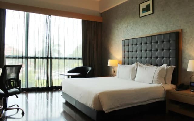 Symphony Suites - photo 3