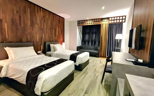 Frame Hotel - photo 3