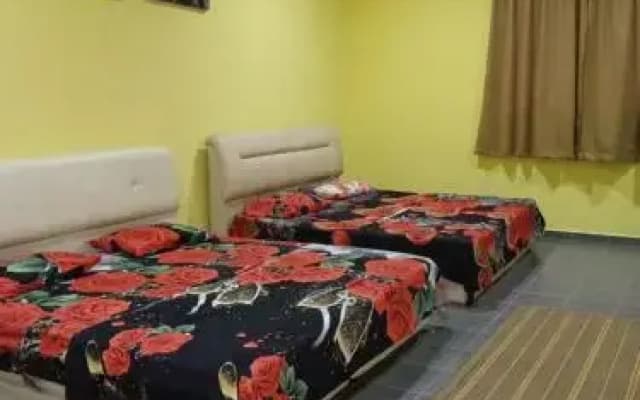 Merkang Guesthouse Pasir Puteh - photo 3