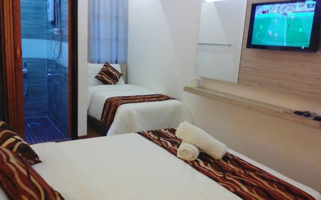 Suria Cameron Hotel - photo 2