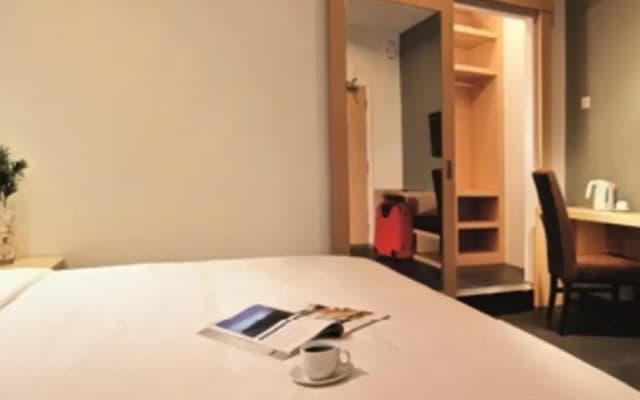 Sky Hotel Selayang - photo 4