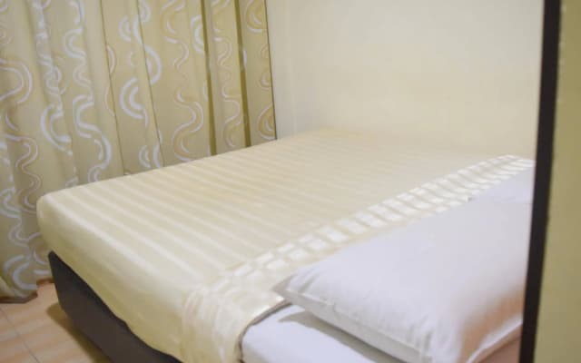 DJ Citi Inn Hotel - photo 2