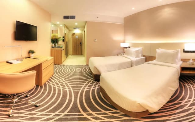 Regalia Upper View Hotel - photo 4