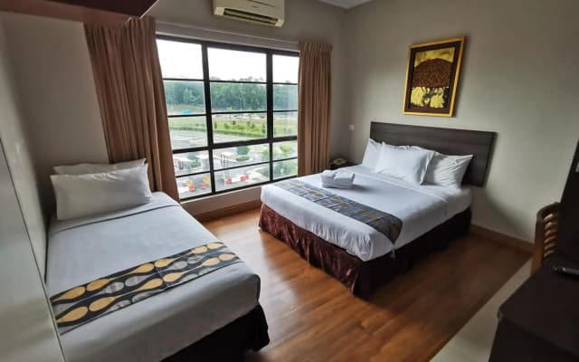 Goodhope Hotel Shah Alam - photo 5