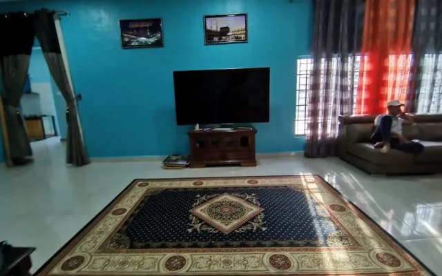 OYO Home 90357 Alisa Homestay - photo 2