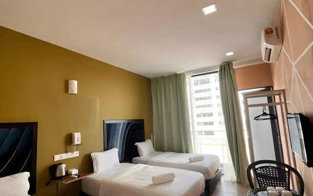 S8 Boutique Hotel - photo 2