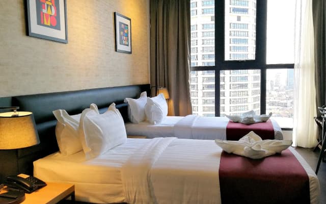 The Granite Luxury Hotel - photo 4