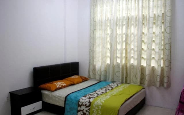 Harvest Green Apartment @ Crown Imperial Court - photo 3