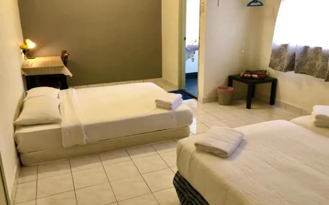 Bentong Makmur Guesthouse - photo 3