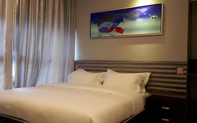 M Design Hotel at Shamelin Perkasa - photo 5