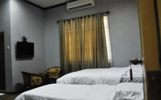 Saf Inn - photo 5